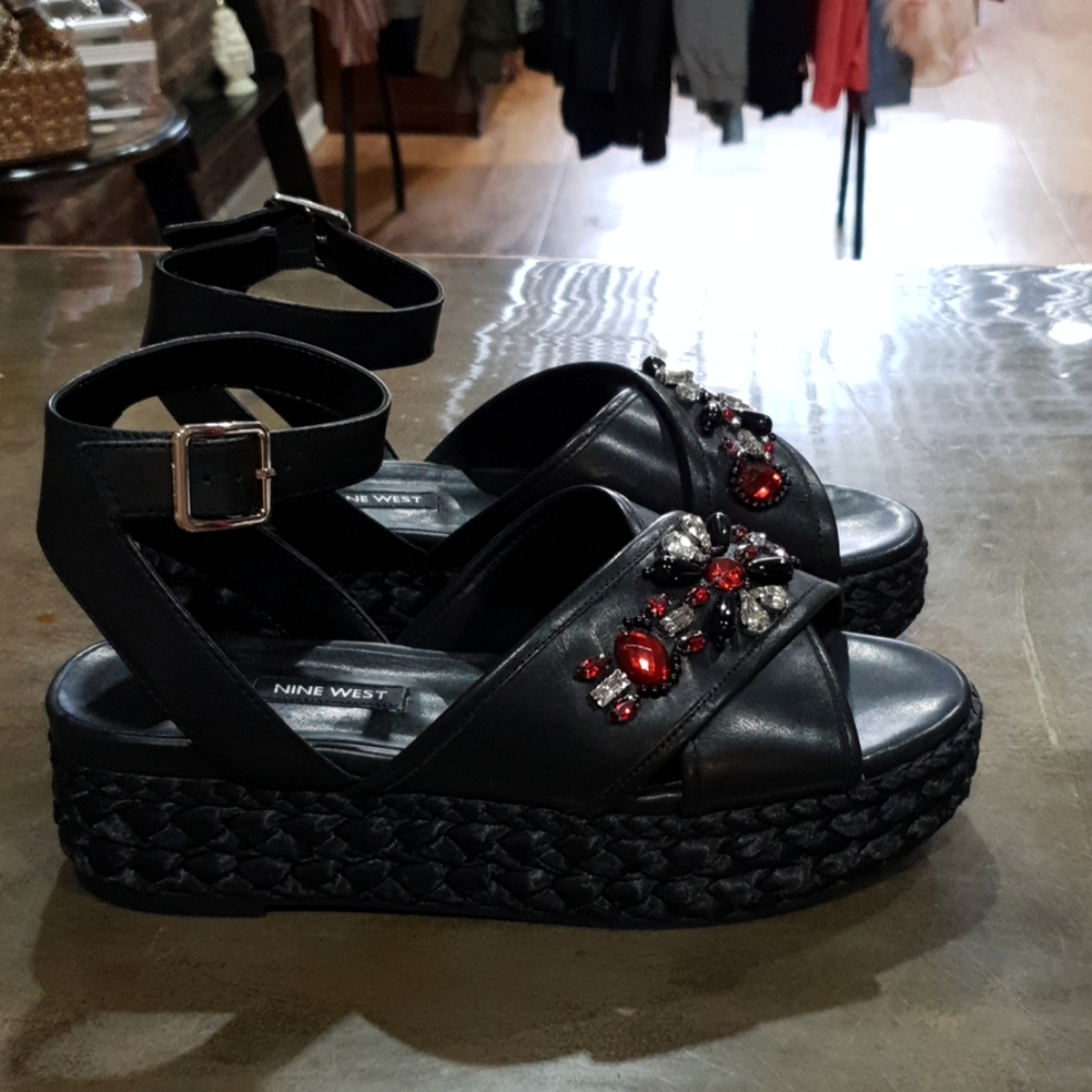 Nine West Sandles